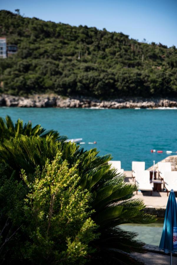 Hotel R อัตเจฮะห์ ภายนอก รูปภาพ