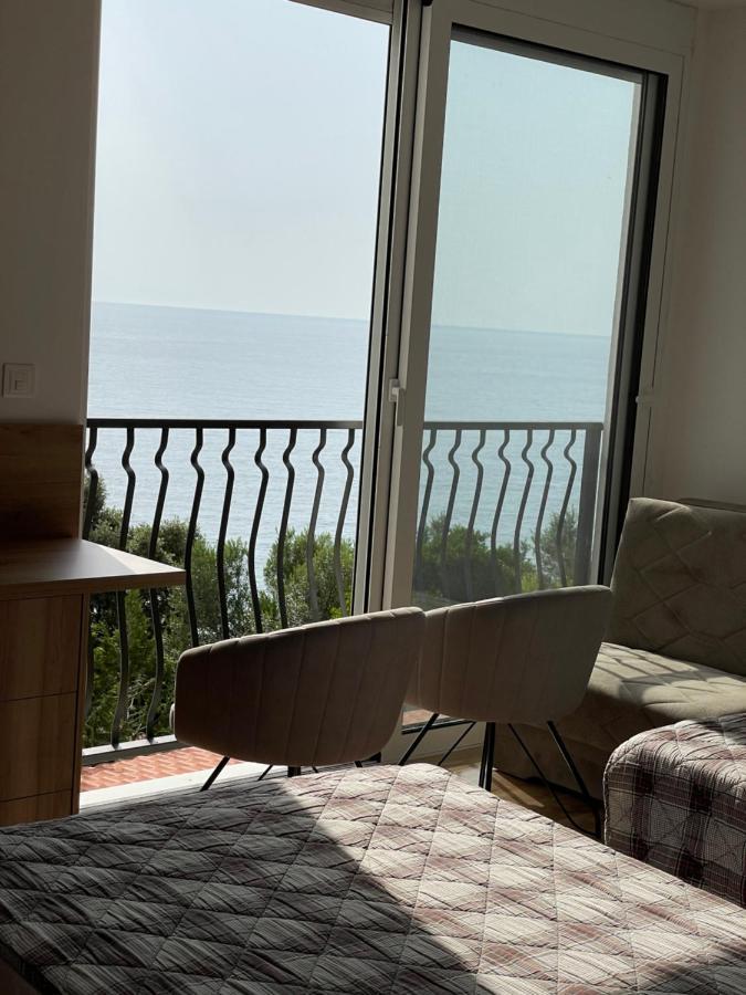Hotel R อัตเจฮะห์ ภายนอก รูปภาพ