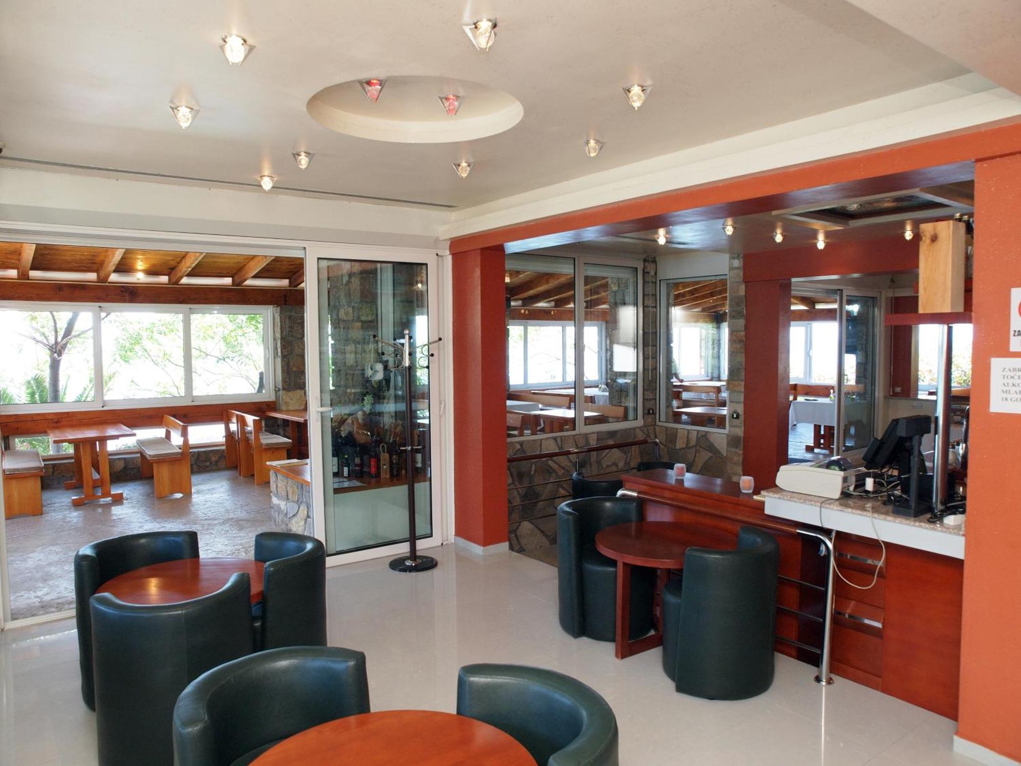 Hotel R อัตเจฮะห์ ภายนอก รูปภาพ