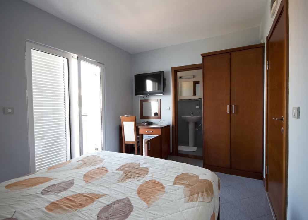 Hotel R อัตเจฮะห์ ภายนอก รูปภาพ